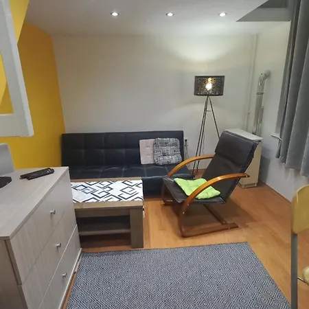 Apartament Goldapartment *